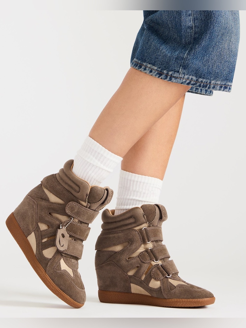 NWT STEVE MADDEN WEDGE SNEAKERS